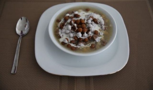 Şanlıurfa Mutfağının Tescilli Lezzeti: Urfa Pencer (Pazı) Boranisi