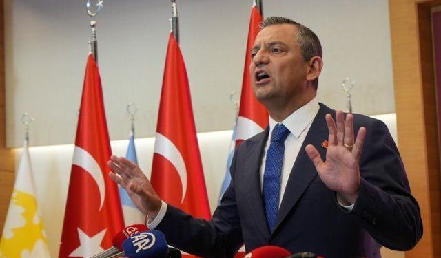 Özgür Özel’in partisinde isim kargaşası!