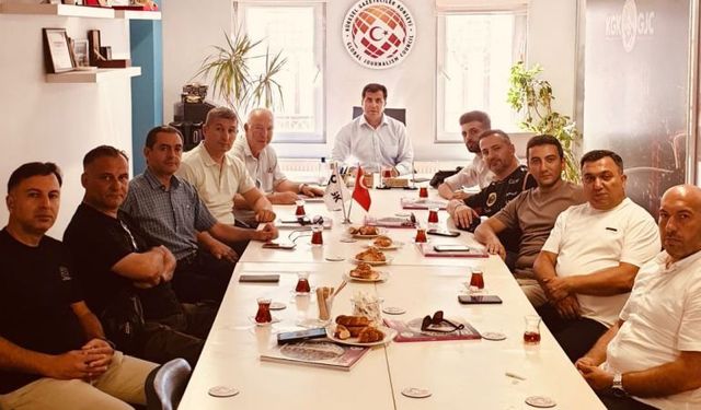 Azerbaycanlı Gazi Gazeteciler KGK’da