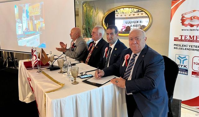 Selahattin Tokmak'a Büyük Onur: TEMFED Başkanlar Kurulu'nda Divan Başkanlığı Görevi!