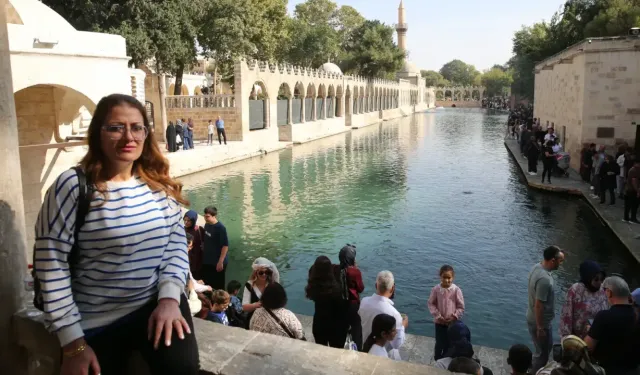 Şanlıurfa'daki Balıklıgöl Yerleşkesi, Ara Tatilde Ziyaretçi Akınına Uğruyor