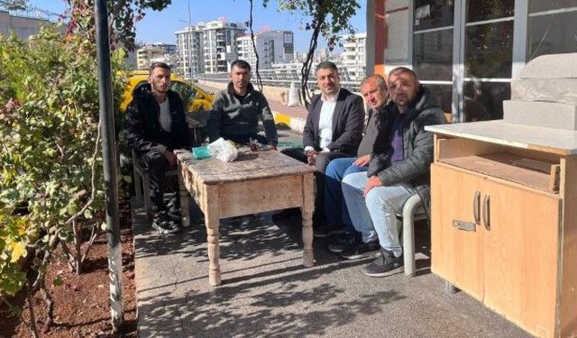 AK Parti Eyyübiye ilçe Başkanı Orhan Çelik Karaköprü’de Taksici Esnafıyla Buluştu!