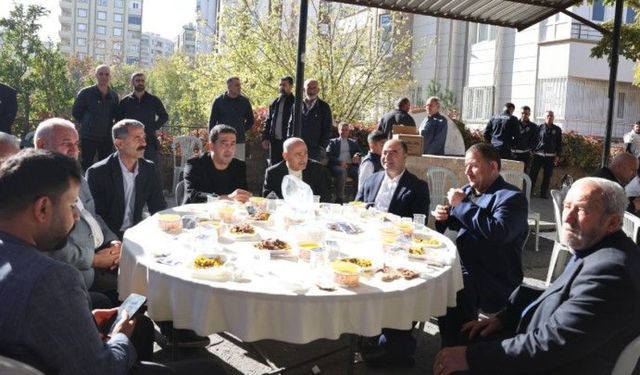 Şanlıurfa Karaköprü’de Ali Dede Anısına Hayrat Programı Düzenlendi!