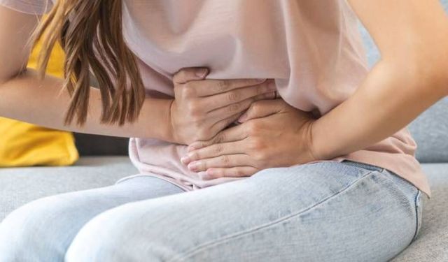 Besin Zehirlenmesi Belirtileri Nelerdir? Acil Servis Uyarısı!