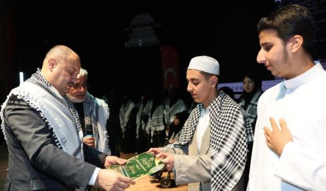 Şanlıurfa’da Hafızlık Programında 100 Öğrenciye İcazet