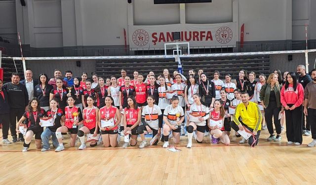 Şanlıurfa’da Gençler A Kız Voleybol Mahalli Müsabakaları Tamamlandı