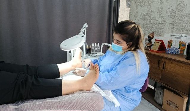 Şanlıurfa’da Podolog Zeynep Ergin’den Profesyonel Ayak ve Tırnak Mantarı Tedavisi