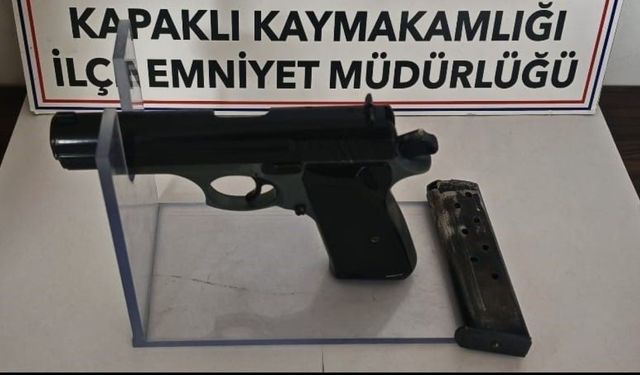 Tekirdağ Kapaklı’da Polis Ruhsatsız Tabanca Ele Geçirdi!