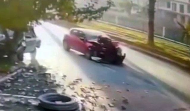 Polise Çarpan Şahıs Fotoğraf Paylaşıp Kaçtı!