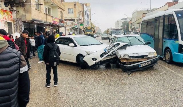 Şanlıurfa’da Viranşehir Caddesi Üzerinde Korkutan Kaza!