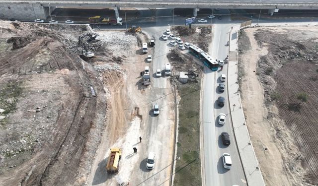 Şanlıurfa Büyükşehir Belediyesi'nden Ataşehir Kavşağı'na Trafik Düzenlemesi (video)