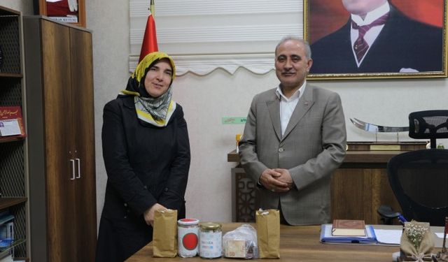 Şanlıurfa'da Minik Öğrenciler Harçlıklarını Gazze'ye Bağışladı