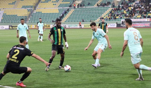 Şanlıurfaspor, Esenler Erokspor'a 2-0 Mağlup Oldu