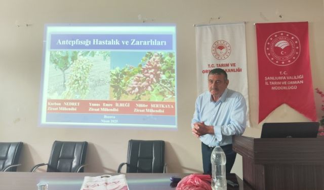 Şanlıurfa Bozova'da  Antepfıstığı Yetiştiricilerine Eğitim Verildi