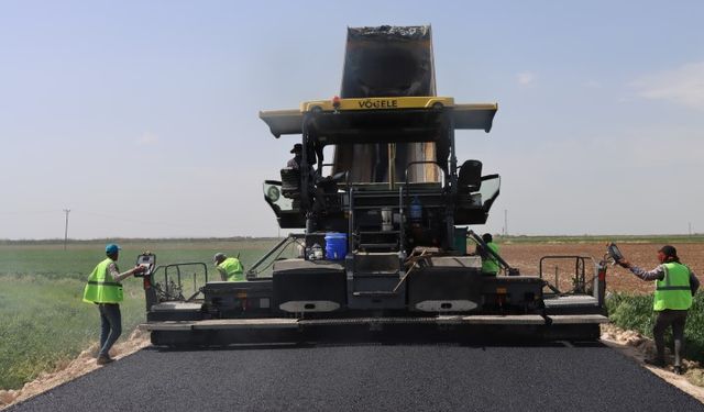 Şanlıurfa Büyükşehir Belediyesi’nden Kırsal Mahallelere Büyük Asfalt Seferberliği