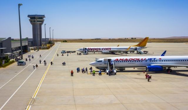 GAP Havalimanı'nda Mart Ayında Yolcu Trafiği Yükselişte: İşte Detaylar
