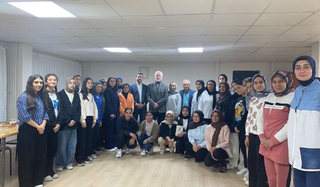 Edebiyatın Kalbi Bu Kez Şanlıurfa Eyyübiye’de Attı!