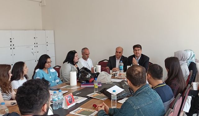 Şanlıurfa Eğitim Bir Sen Şube Başkanı : "Eğitim Çalışanlarımızın Emekleri Takdire Şayan!