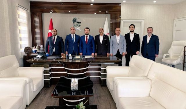 Yeniden Refah’tan Karaköprü Belediyesi’ne Ziyaret!