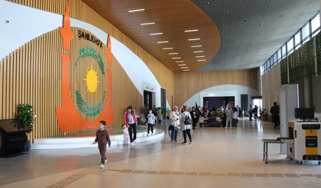 Şanlıurfa’da 23 Nisan Coşkusu: Çocuklar Satrançta Buluştu, Ödüller Sahiplerini Buldu