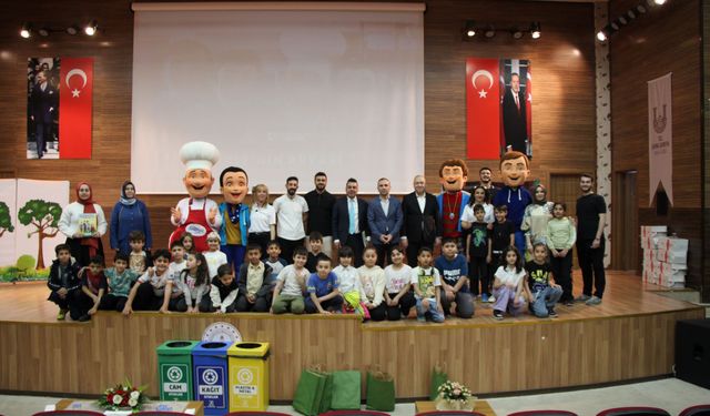 Şanlıurfa'da Çocuklar, İsrafı Tiyatro ile Öğrendi!