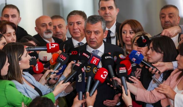 CHP ve DEM Parti Zirvesi: 2 Saatlik Kritik Görüşme!