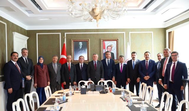 AK Parti Şanlıurfa Heyetinden Gençlik ve Spor Bakanı’na Ziyaret