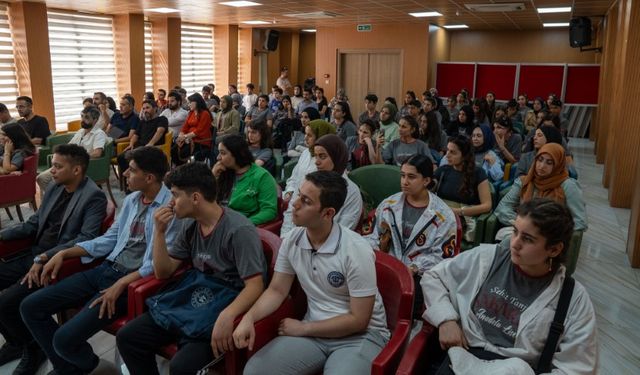 Şanlıurfa'da Genç Yazarlar Geleceği Yazıyor!