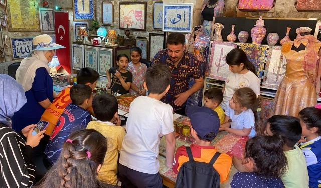 Su Üzerinde Sanat: Şanlıurfa’da Ebruya Yoğun İlgi