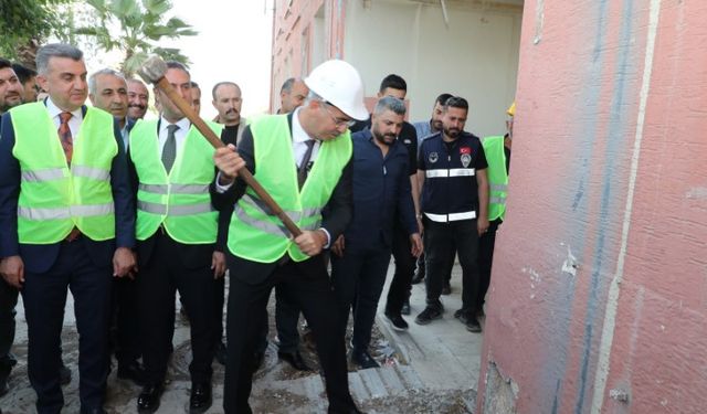 Şanlıurfa Eyyübiye’de Eski Cezaevi Yıkıldı, Yerine Gençlik Merkezi Yapılacak