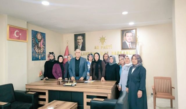 Şanlıurfa Ceylanpınar’da AK Kadınlar Toplantıda Buluştu: Ortak Hedefler Konuşuldu