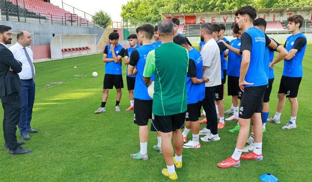 Karaköprü Belediyespor'da Hedef: Geleceğin Yıldızlarını Yetiştirmek