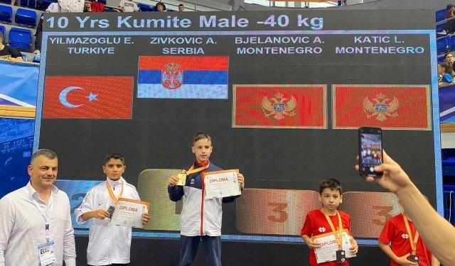 Viranşehir’den Arin Vefa Tarihe Geçti: 10 Yaşında Balkan Şampiyonu!