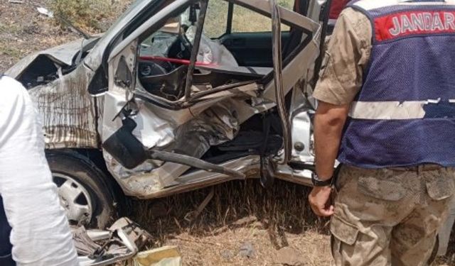 Şanlıurfa’da Yürek Burkan Kaza: 2 Bebek Hastaneye Kaldırıldı!