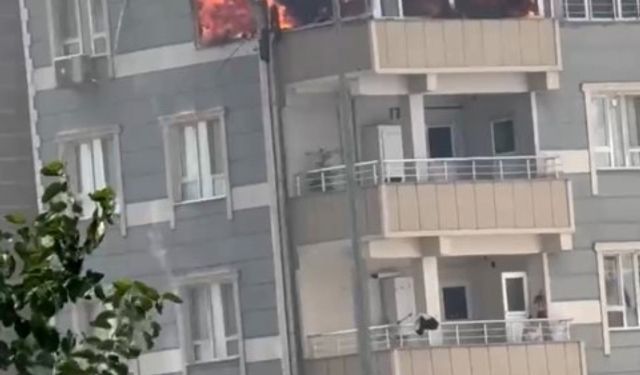 Siverek'te Apartman Yangını Paniği: Daire Kül Oldu!