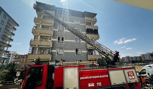 Şanlıurfa Siverek'te Apartman Dairesinde Yangın Paniği