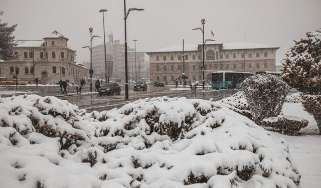 Yoksulluk Sınırı Arttı, Yoksul Sayısı Düştü: TÜİK’ten TR72 Verileri
