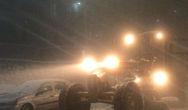 Şanlıurfa’da Karla Mücadele Alarmı: 205 Araç, 804 Personel Sahada