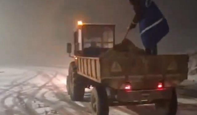 Şanlıurfa Eyyübiye’de Don Ve Buzlanmaya Karşı Tuzlama Çalışması