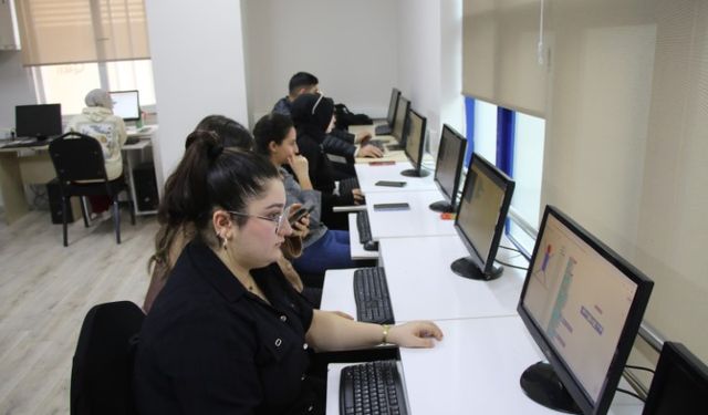 Şanlıurfa Haliliye’de Gençler Robotik Kodlamayla Geleceğe Hazırlanıyor!
