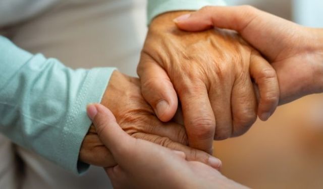 EVDE BAKIM HİZMETİ ALINACAKTIR