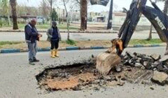 Birecik’te Yağış Sonrası Yol Onarım Seferberliği!