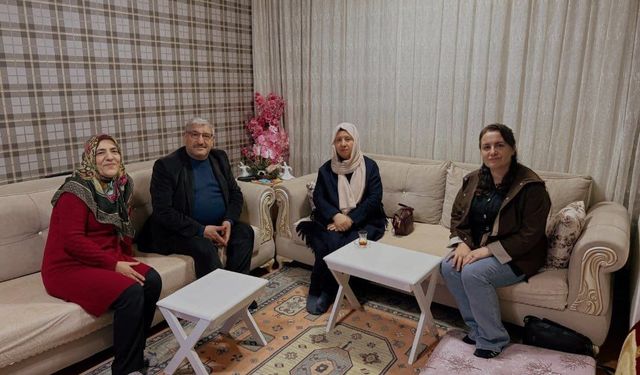 AK Parti Karaköprü İlçe Teşkilatından Ramazan Hane Ziyaretleri