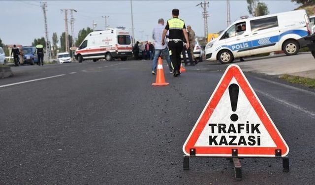 Şanlıurfa Akçakale’de Trafik Kazası: 8 Kişi Hastaneye Kaldırıldı