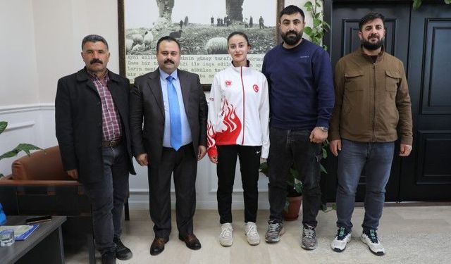 Viranşehir’den Dünya Kupası’na: Leyla Demir İtalya’ya Uğurlandı