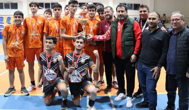 Şanlıurfa’da Yıldız Erkekler Voleybol Finalinde Şampiyon B Takımı Oldu