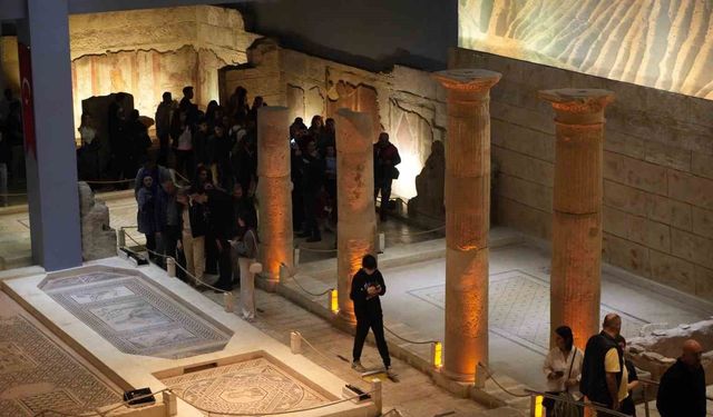 Şanlıurfa’dan Zeugma’ya Yoğun İlgi: Bayramda Müze Doldu Taştı