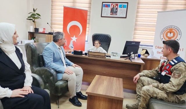 Şanlıurfa’da 23 Nisan Coşkusu: Fatma Şanlı Müdürlük Koltuğuna Oturdu