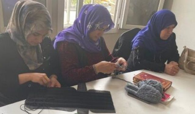 Eyyübiye’de Kadınlar Hem Öğreniyor Hem Üretiyor: Mesleki Eğitimler Hız Kesmiyor