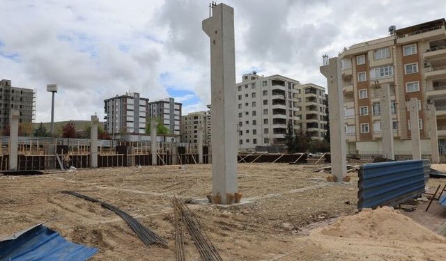 Şanlıurfa Karaköprü’de Modern Semt Pazarı Projesi Yükseliyor